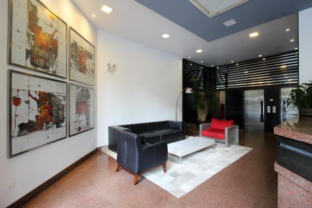 Apartamento à venda com 44m², 2 quartos e 1 vaga Apartamento à venda com 44m², 2 quartos e 1 vagaHall