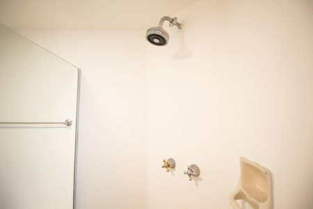 Apartamento à venda com 44m², 2 quartos e 1 vaga Apartamento à venda com 44m², 2 quartos e 1 vagaBanheiro