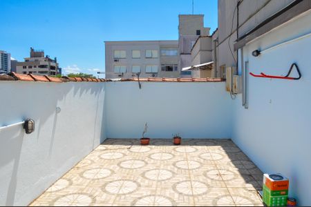 Apartamento à venda com 52m², 1 quarto e sem vagaQuintal 