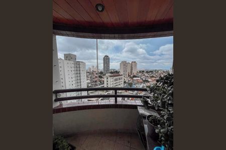 Sacada de apartamento à venda com 3 quartos, 75m² em Vila Gumercindo, São Paulo