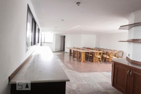 Apartamento à venda com 44m², 1 quarto e 1 vaga Apartamento à venda com 44m², 1 quarto e 1 vagaÁrea comum - Salão de festas