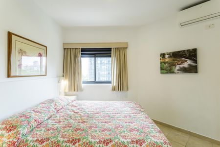 Quarto de apartamento à venda com 1 quarto, 44m² em Jardim Paulistano, São Paulo