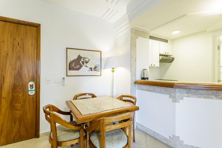 Apartamento à venda com 44m², 1 quarto e 1 vaga Apartamento à venda com 44m², 1 quarto e 1 vagaSala
