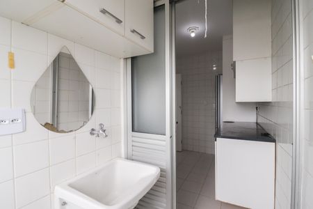 Apartamento para alugar com 50m², 2 quartos e 1 vaga Apartamento para alugar com 50m², 2 quartos e 1 vagaCozinha e Área de Serviço