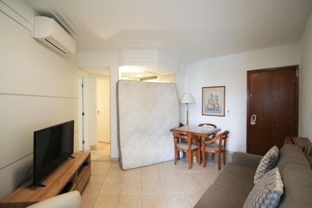 Sala de apartamento à venda com 1 quarto, 44m² em Jardim Paulistano, São Paulo
