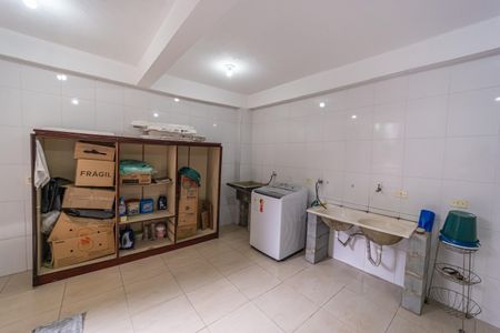 Casa à venda com 80m², 3 quartos e 1 vagaÁrea de Serviço