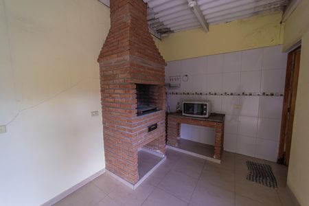 Casa à venda com 80m², 3 quartos e 1 vagaÁrea gourmet