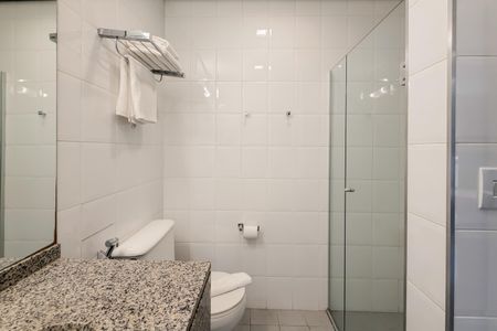 Studio à venda com 33m², 1 quarto e 1 vaga Studio à venda com 33m², 1 quarto e 1 vagaBanheiro