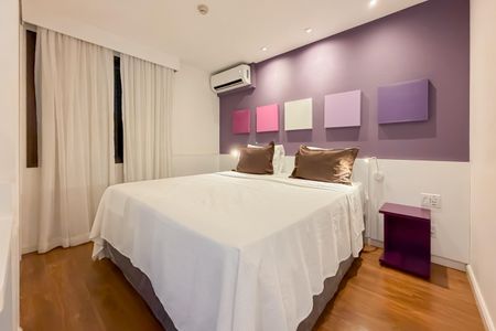 Studio à venda com 33m², 1 quarto e 1 vaga Studio à venda com 33m², 1 quarto e 1 vagaQuarto