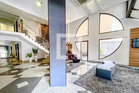 Studio à venda com 33m², 1 quarto e 1 vaga Studio à venda com 33m², 1 quarto e 1 vagaHall social