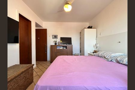 Apartamento para alugar com 200m², 4 quartos e 1 vaga Apartamento para alugar com 200m², 4 quartos e 1 vagaSuite