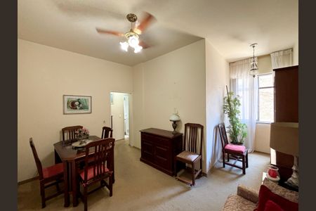 Sala de apartamento à venda com 2 quartos, 66m² em Copacabana, Rio de Janeiro