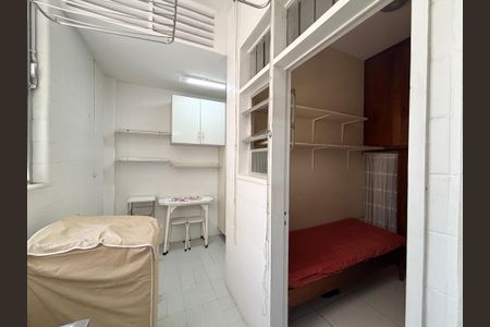 Apartamento à venda com 66m², 2 quartos e sem vaga Apartamento à venda com 66m², 2 quartos e sem vagaÁrea de serviço