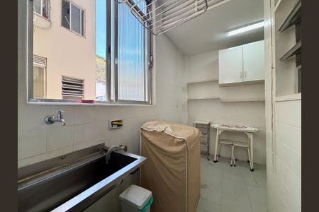 Apartamento à venda com 66m², 2 quartos e sem vaga Apartamento à venda com 66m², 2 quartos e sem vagaÁrea de serviço