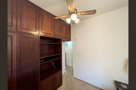 Quarto 1 de apartamento à venda com 2 quartos, 66m² em Copacabana, Rio de Janeiro