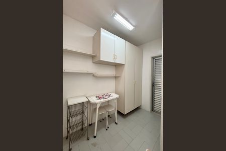 Apartamento à venda com 66m², 2 quartos e sem vaga Apartamento à venda com 66m², 2 quartos e sem vagaÁrea de serviço