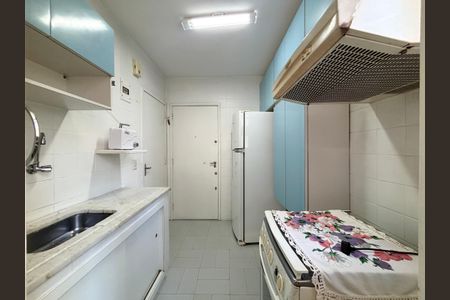 Apartamento à venda com 66m², 2 quartos e sem vaga Apartamento à venda com 66m², 2 quartos e sem vagaCozinha