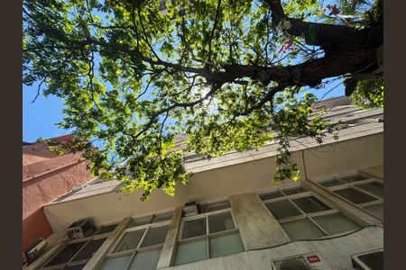 Apartamento à venda com 66m², 2 quartos e sem vaga Apartamento à venda com 66m², 2 quartos e sem vagaFachada