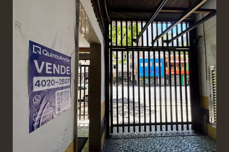 Apartamento à venda com 66m², 2 quartos e sem vaga Apartamento à venda com 66m², 2 quartos e sem vagaPlaca