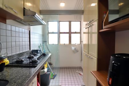 Apartamento para alugar com 74m², 3 quartos e 1 vagaCozinha e Área de Serviço