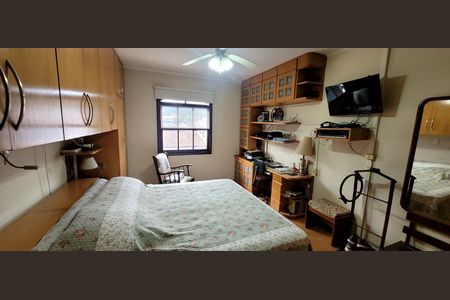 Casa à venda com 200m², 4 quartos e 5 vagasQuarto