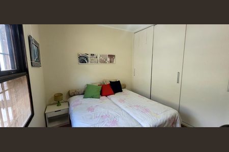 Casa à venda com 200m², 4 quartos e 5 vagasQuarto