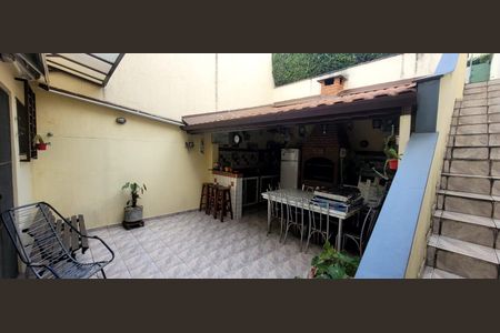 Casa à venda com 200m², 4 quartos e 5 vagasÁrea externa