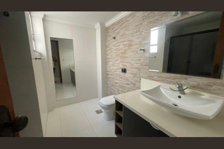 Apartamento para alugar com 131m², 3 quartos e 2 vagasBanheiro Social