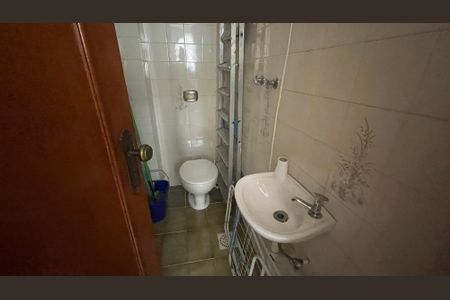 Apartamento para alugar com 131m², 3 quartos e 2 vagasBanheiro de serviço