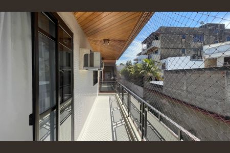 Apartamento para alugar com 131m², 3 quartos e 2 vagasVaranda