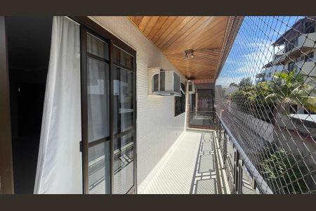 Apartamento para alugar com 131m², 3 quartos e 2 vagasVaranda