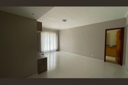 Apartamento para alugar com 131m², 3 quartos e 2 vagasSala