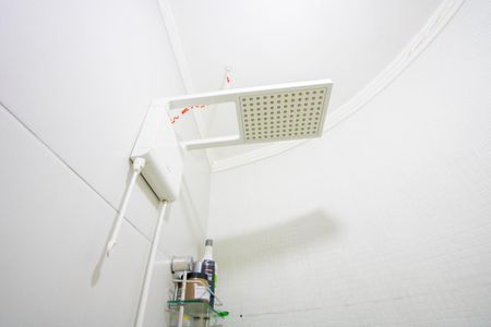 Casa à venda com 200m², 2 quartos e 2 vagasBanheiro do quarto 1