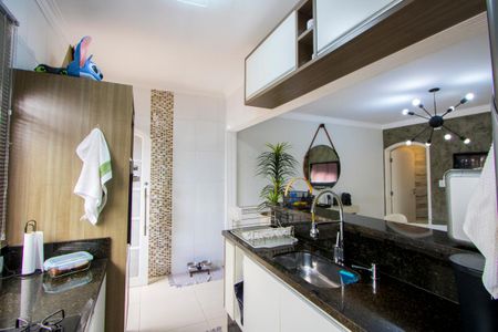 Casa à venda com 200m², 2 quartos e 2 vagasCozinha