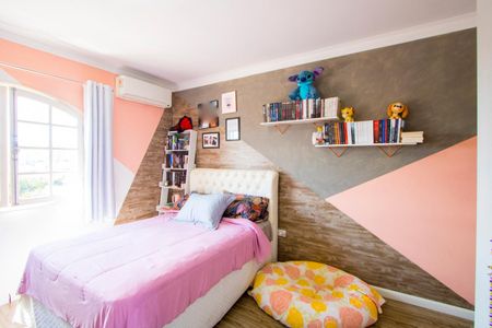 Casa à venda com 200m², 2 quartos e 2 vagasQuarto 2 - Suíte