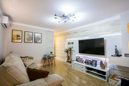 Sala de casa à venda com 2 quartos, 200m² em Santa Maria, Santo André