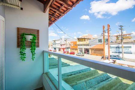 Varanda do quarto 1 de casa à venda com 2 quartos, 200m² em Santa Maria, Santo André