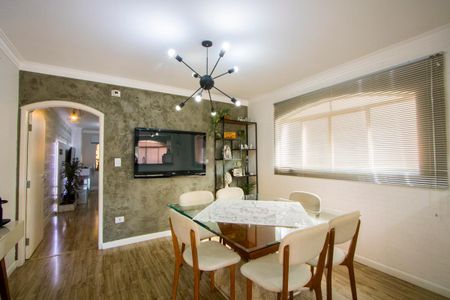 Casa à venda com 200m², 2 quartos e 2 vagasCopa