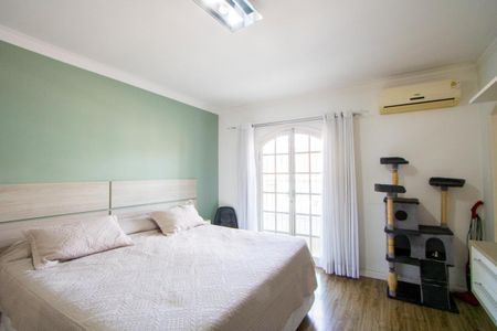 Casa à venda com 200m², 2 quartos e 2 vagasQuarto 1 - Suíte