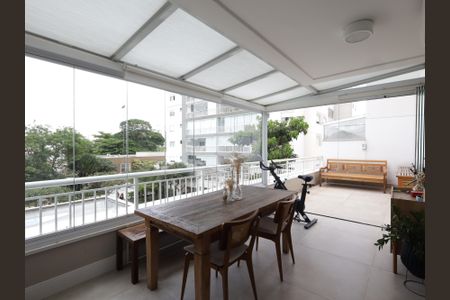 Apartamento à venda com 92m², 1 quarto e 1 vagaVaranda da Sala