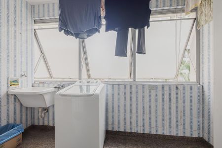 Apartamento à venda com 123m², 3 quartos e 1 vaga Apartamento à venda com 123m², 3 quartos e 1 vagaÁrea de Serviço