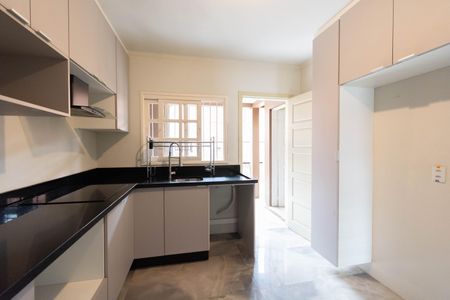 Casa à venda com 150m², 3 quartos e 3 vagas