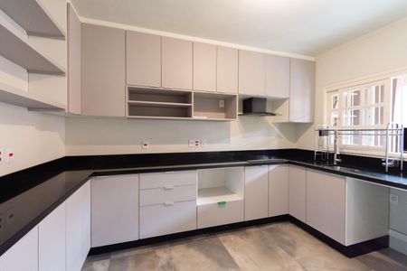 Casa à venda com 150m², 3 quartos e 3 vagas