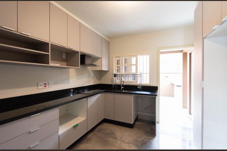 Casa à venda com 150m², 3 quartos e 3 vagas