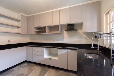 Casa à venda com 150m², 3 quartos e 3 vagas