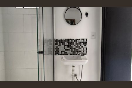 Casa para alugar com 45m², 1 quarto e 1 vaga Casa para alugar com 45m², 1 quarto e 1 vagaBanheiro