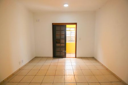 Casa para alugar com 130m², 2 quartos e 1 vagaQuarto 1