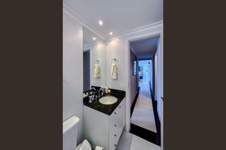 Apartamento à venda com 127m², 4 quartos e 2 vagasBanheiro