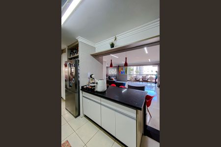 Apartamento à venda com 127m², 4 quartos e 2 vagasCozinha