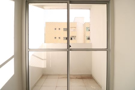 Sacada de apartamento para alugar com 3 quartos, 78m² em Santa Luzia, Uberlândia